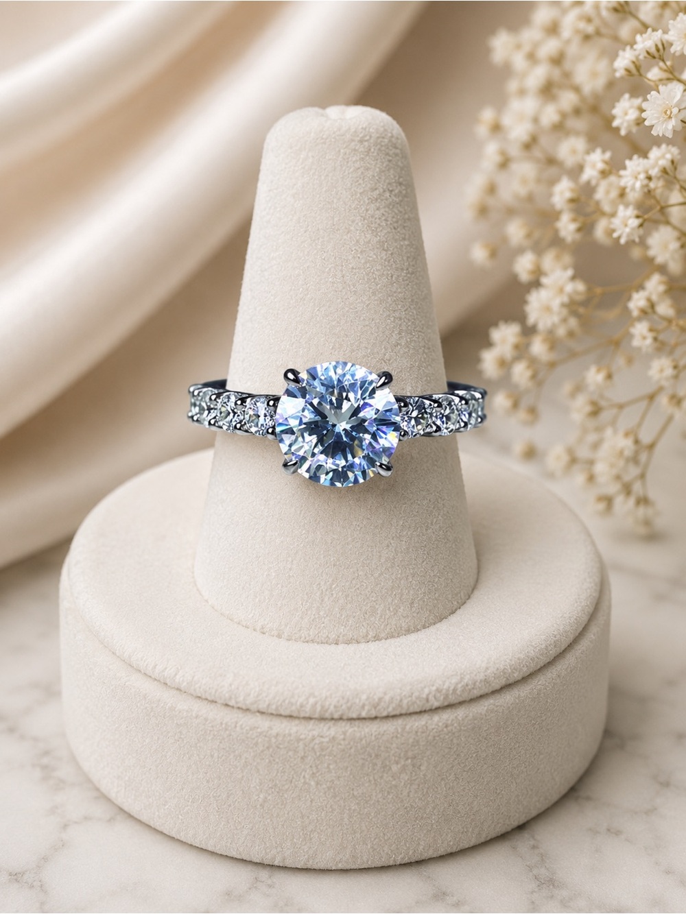 VVS Moissanite Classic Solitaire Ring - Picture 3 of 7